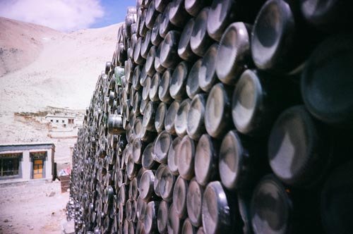 mount-everest-botles